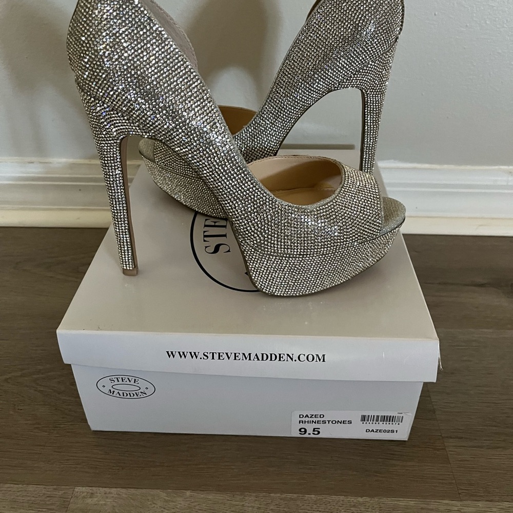 Gorgeous sparkling platform heels